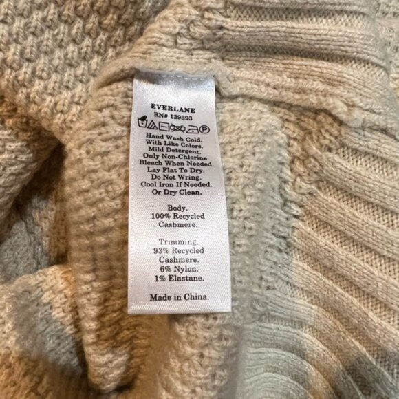 Everlane Cashmere Stroopwafel Turtleneck in Canvas, Size Small - Picture 3 of 3